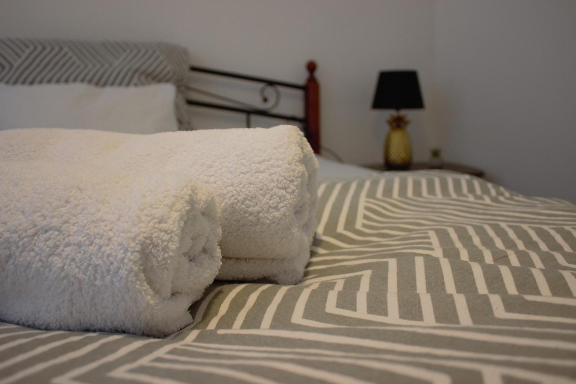Apartman Surany Exterior foto
